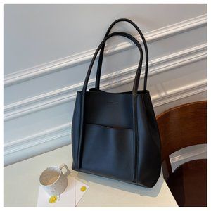 Black Leather Shulder Bag